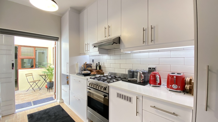 2 Bedroom Property for Sale in Simons Town Western Cape